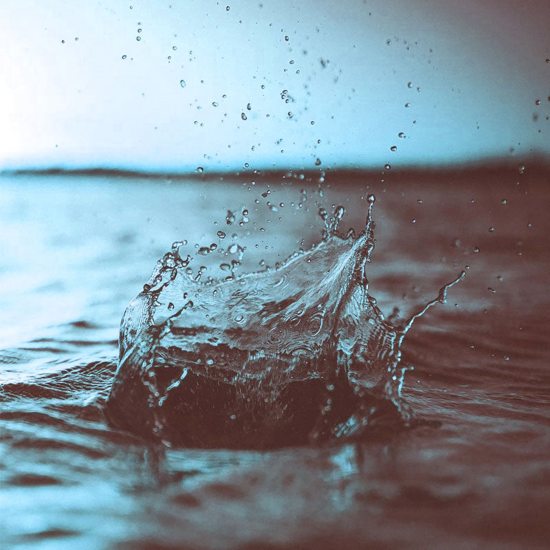 زيت الماء العطري