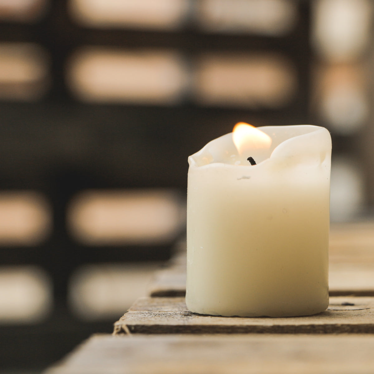 Reasons Why Your Homemade Candles Are Cracking & How To Fix Them
